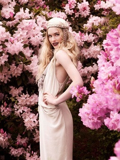 b1b4412c4c589ee4cfe8a0bc6ac2f504--vintage-hair-editorial-photography